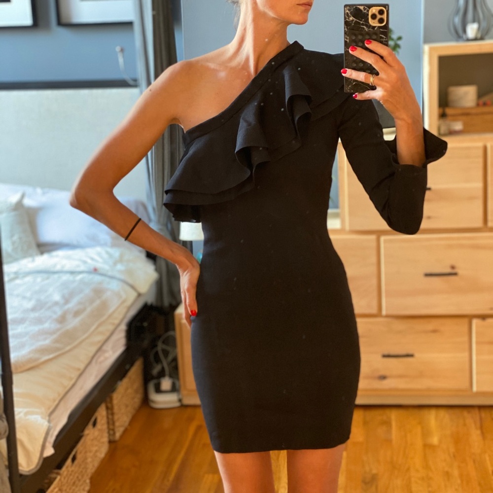 GORGEOUS LBD body con dress